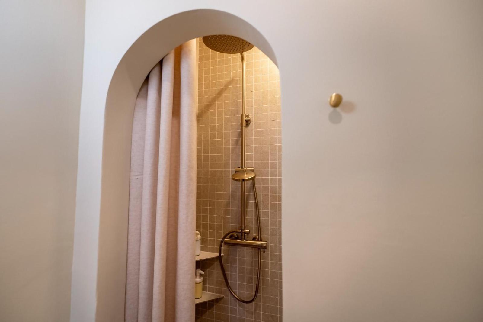 Mina Nai Apartment Ferrol Eksteriør bilde